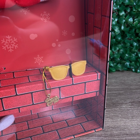 Snoop on The Stoop Volume 3 Snoop Dogg 12” Christmas Red Plush Figurine - Picture 6 of 10